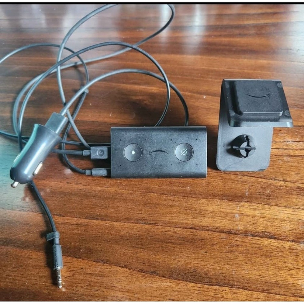 Amazon Echo Auto (gen 2). Great working condition